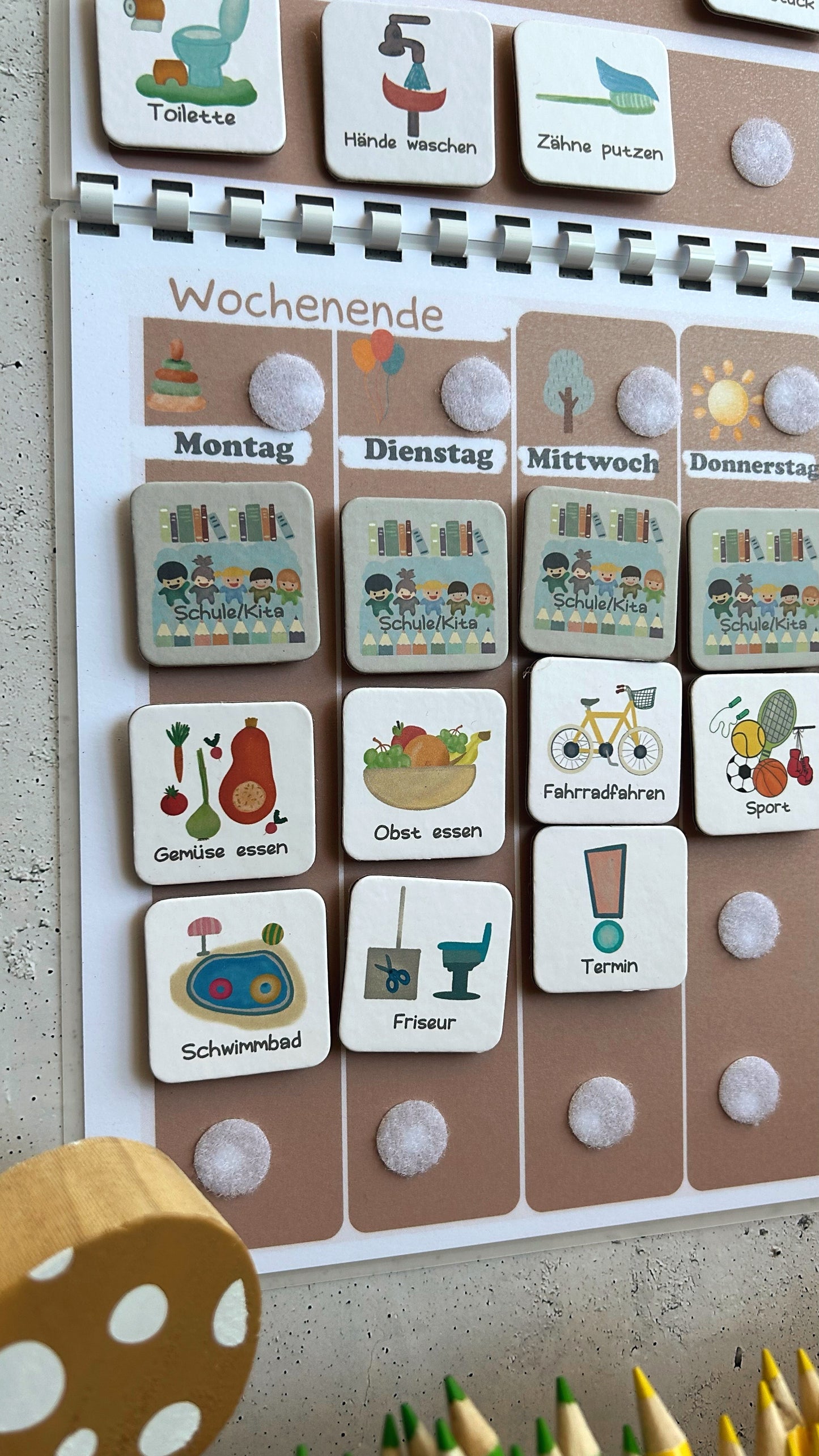 Kinder Wochenplan und Tagesplan Set | MEGA Wochenplaner mit Kärtchen & Klettpunkten